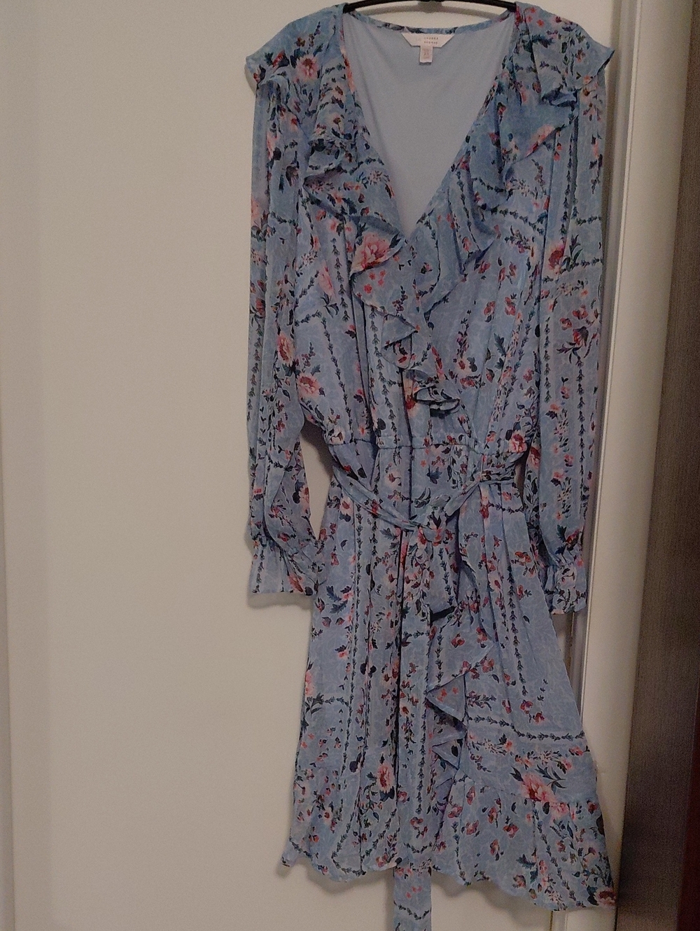 LC Lauren Conrad Light Blue Floral Ruffle Wrap Dress. Size 2X. New Condition